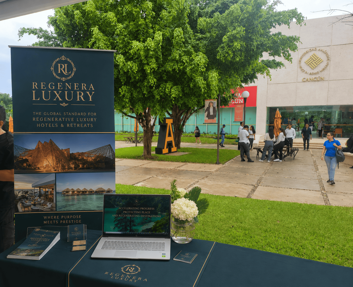 Regenera Luxury stand at Universidad Anáhuac Cancún