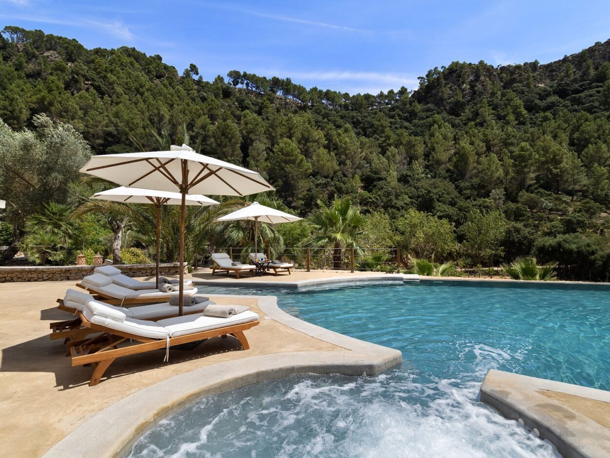 Hotels vs. Boutique Hotels: Unveiling the differences and impact