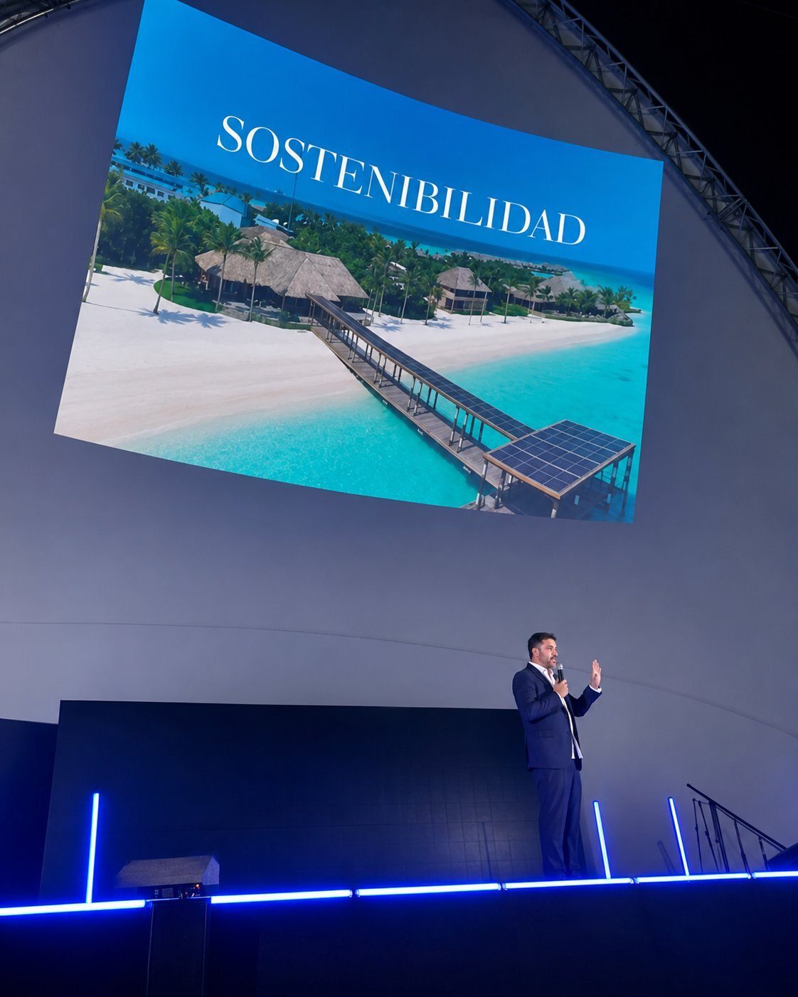 Héctor De Castro keynote at Cancún World Fest 2024